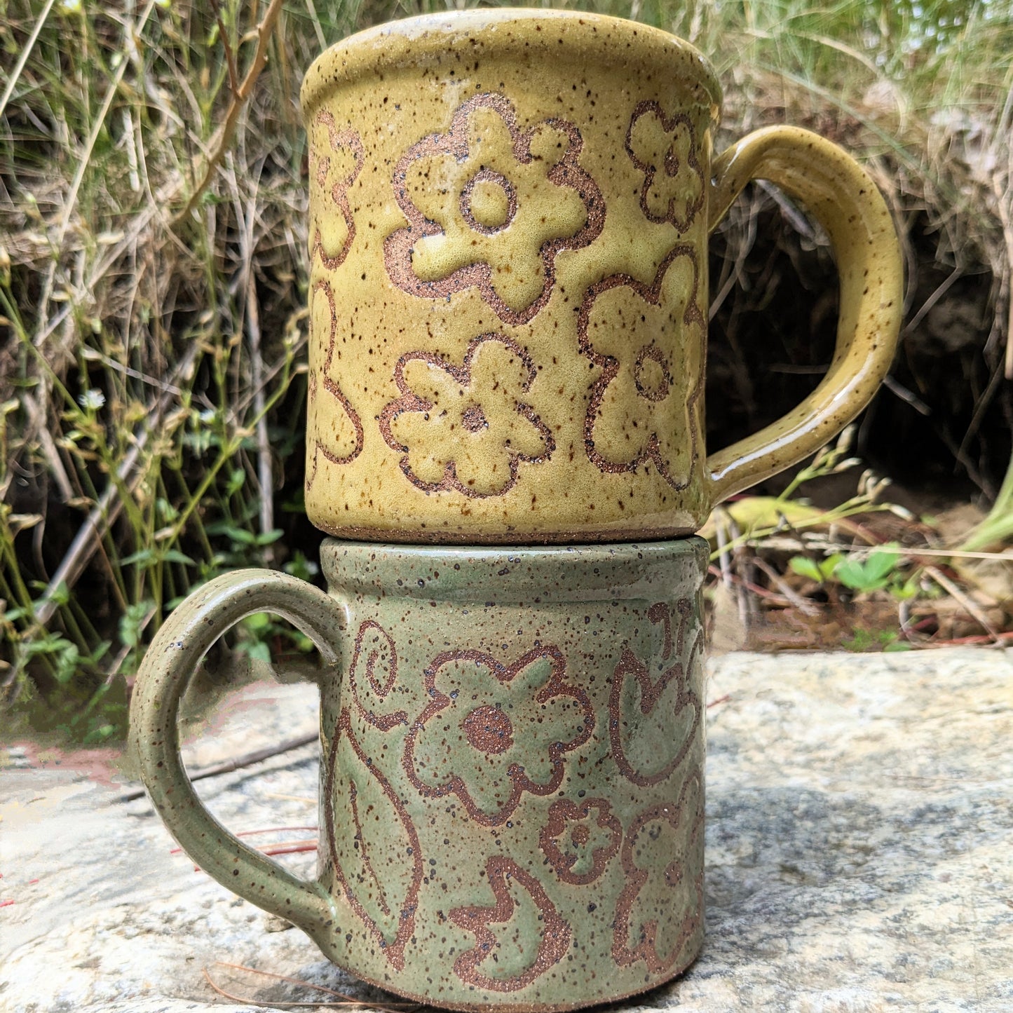 Speckled Flower Mug - Moss Green