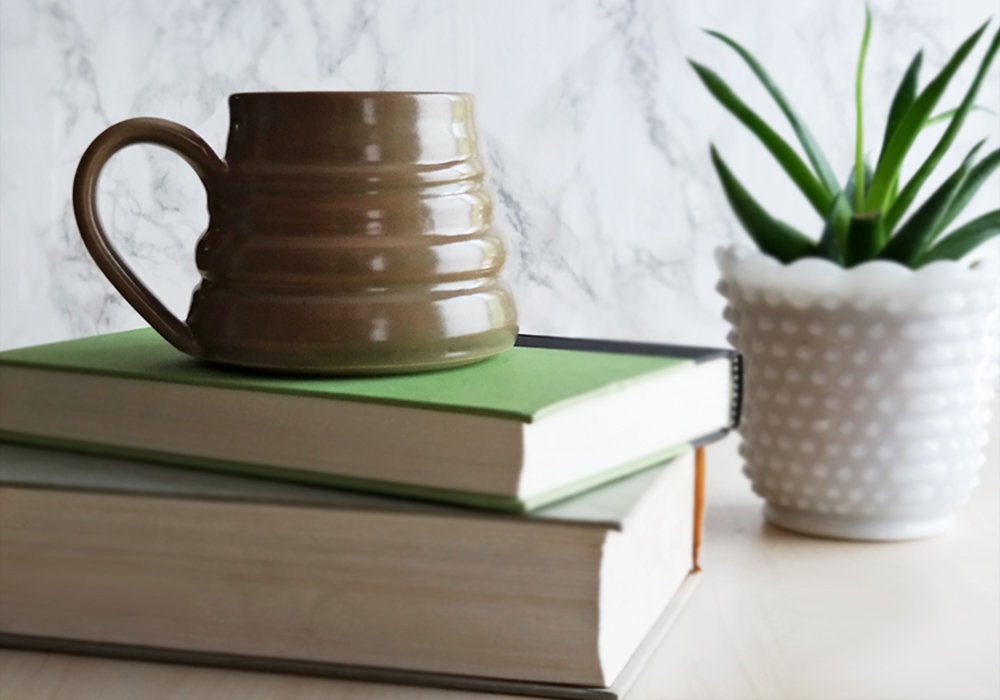Bee Skep Pottery Mug - Moss Green - Stuck in the Mud Pottery