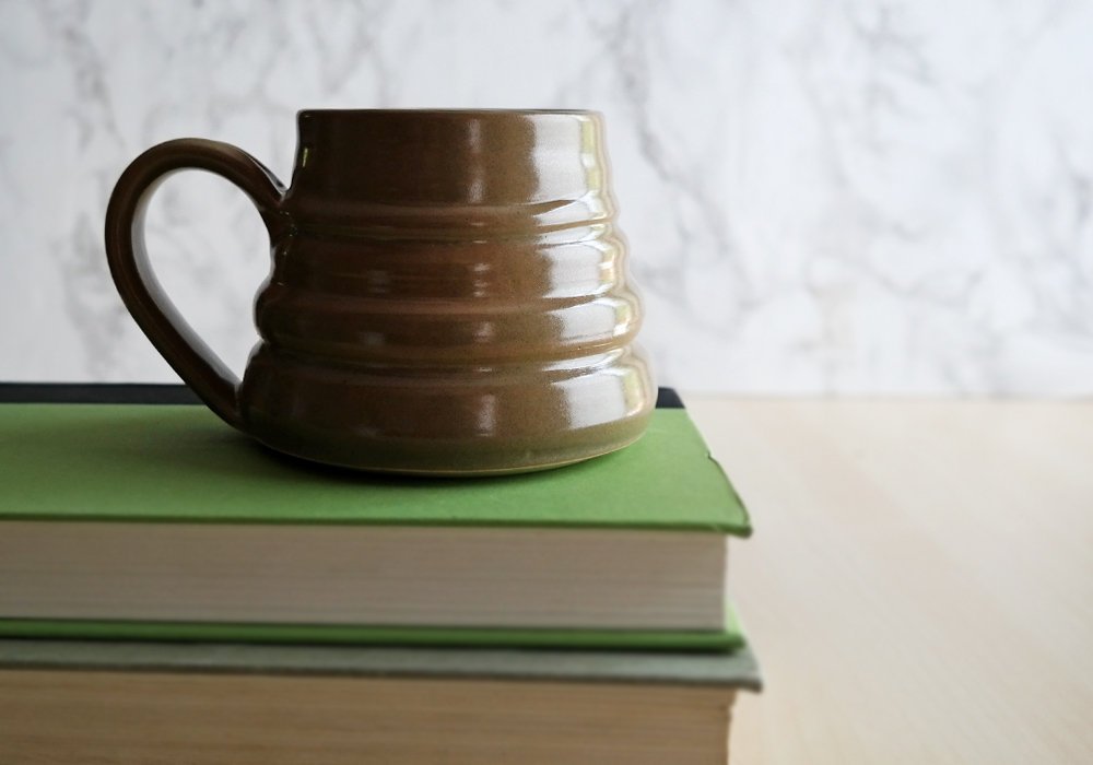 Bee Skep Pottery Mug - Moss Green - Stuck in the Mud Pottery