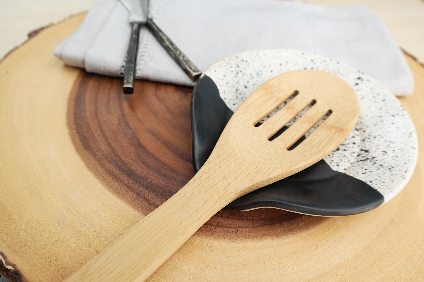 High Peaks Ceramic Spoon Rest - Black + White