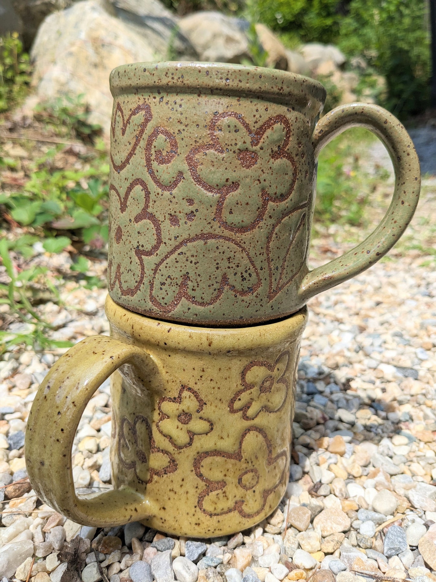 Speckled Flower Mug - Moss Green
